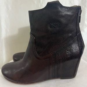 Frye Leather Carson Wedge Bootie - 7